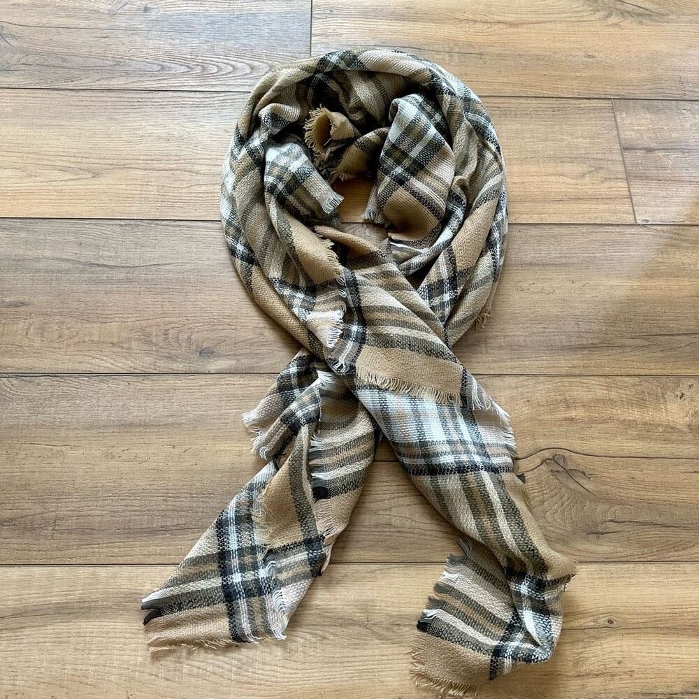 Tan Brown Blanket Scarf Plaid Fall Winter Womens Accessory Cottage Core Casual